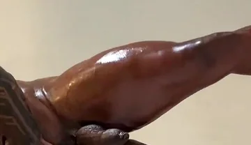 Oiled Sexy Body