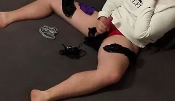 Crossdresser Wearing And Jerking In Stepmoms Panties