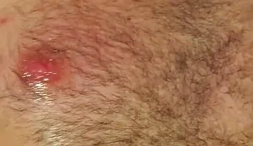 Muscle Bear Gets Edged