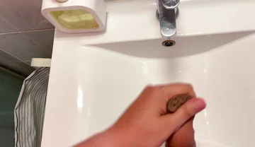 Quick Jerk off and Playing with My Cum
