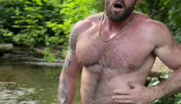 Hairy Guy Edges and Cums Outside