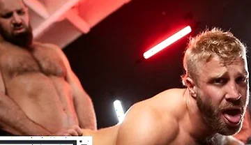 Men - Chuck Conrad Grips Mateo Tomas In His Powerful Arms And He Leads Him To His Cock