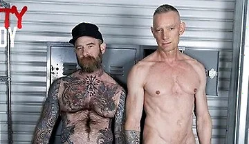 Mike Gerle Kneels And Cock Worships Muscled Dilf Jack Dixon