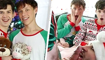 Danny Shine, Tristan Jaxx And Dakota Lovell - Dakota And Danny Stay On The Couch On Christmas Eve Expecting To See Santa &their Gifts Tonight