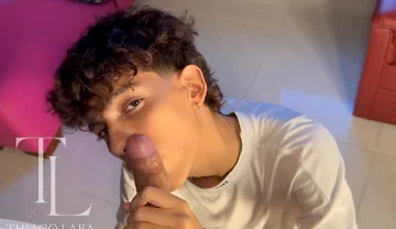 The Twink Delivery Man Warmed Me up and I Had to Put Him to Suck My Cock