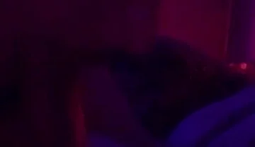 Cutie Str8 Gets a Nice Head in Bed