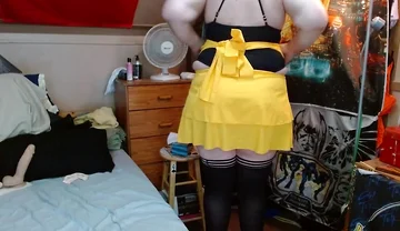 Sissy Bitch Teases shaking its fat ass and playing with boobs