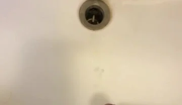 Stayed in a Houseshare for a Night and I Unloaded in the Sink