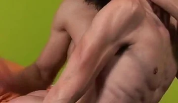 Paul Spanks Leo