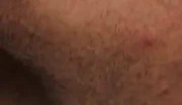 Two Muscular Hunks Share Raw Bareback Anal Pleasure
