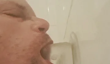 Attached Sucking and Blowing for the Slut