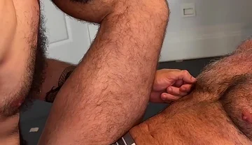 Madrid: Gilded Dragon Stretches Kev’s Hole & Limits