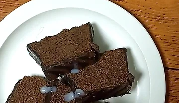 chocolate cake with cum