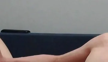 Wanking on Abs and Watching Porn