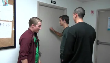 Reality Dudes - These Guys Figure Out How to Make Money Real Quick with Dick Dorm