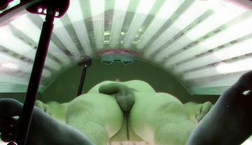 Czech Gay Solarium 15 Buff Bald Stud Caught Fully Exposed