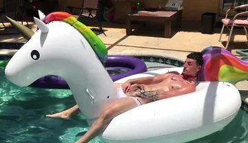 Gio Valentine - Summer Sun Solo