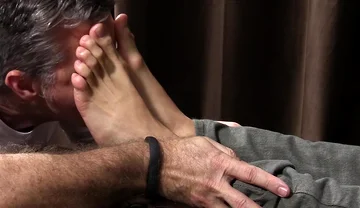 Bearded Stud Tino Gets Foot Worshiped