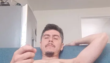 Big Dicked Daddy Shots a Big Thick Cum