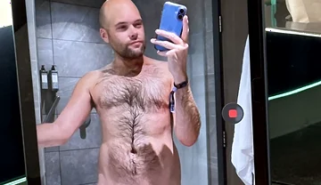 Horny Hotel Jerking