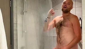 Horny Hotel Jerking