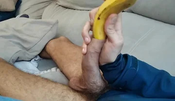 Bored Amateur Pig Grabs a Banana, Juice with His Foreskin, Very Hot Milk!