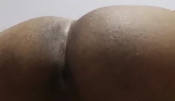 Do You Want to Know My Hot Side When I'm Alone?