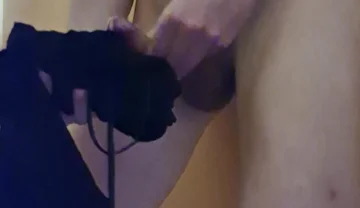 A Quiet Video in the Changing Rooms of the Swimming Pool I Cum It's a Shame Because It's in My New Brand Swimsuit