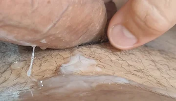 Pulsating Glans in Super Extreme Cumshot!!