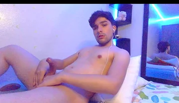 Homemade Video Jerking off While Mom and Dad Is in the Room Next at My Door