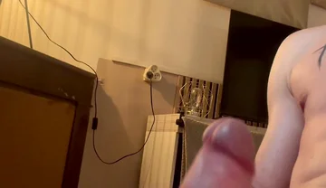 Gabloma and Grospenix Each Masturbate in a Room