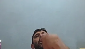 Straight Guy Jerks off in Close-up