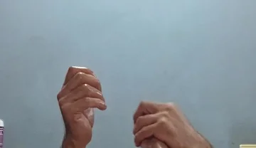 Straight Guy Jerks off in Close-up