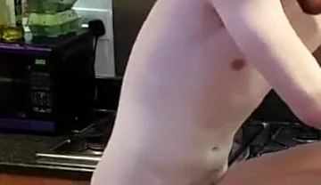 Twinsk Fucking in the Kitchen