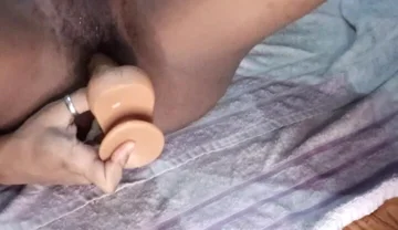 Find a Toy to Keep My Ass Entertained