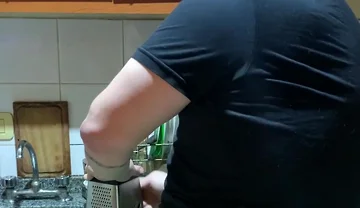 I like to cook and to cum