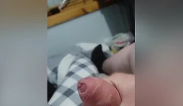 Jerking Off My 4 Inch