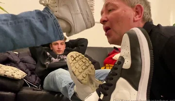 Sneaks group master boys