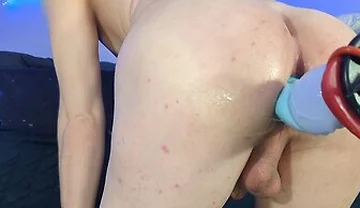 Femboy Riding And Using A Fucking Machine With Hydra