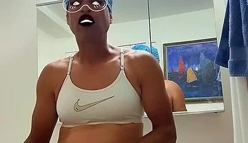 Kris Reelz - Showing off My New Sports Bra