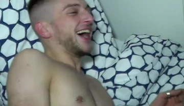 Romain Fucks in Public Toilets