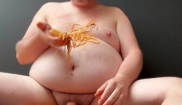 Messy Pasta-pigout