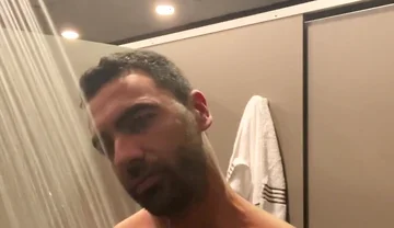 I Love to Take a Hot Shower