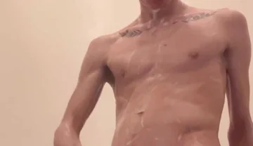 Horny Felipe Quintana in the Bathroom Getting His Milk for You