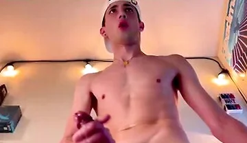 Hot Twinks First Time On Webcam Leads To Giant Cum Explosion!