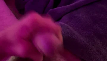 Edging to Some Hot Videos While Looking for My Next Grindr Hookup
