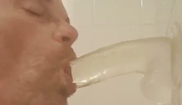 Sucking Round in the Bathroom