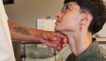 He Loved Kissing His Straight Stepbrother so Much