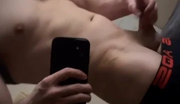 Playing with Myself in the Mirror