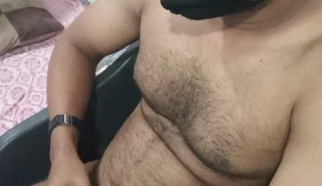 The Indian Virgin Boy Is Shaking His and Taking Out the Water